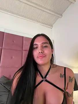Belle_Noir stripchat live cam model