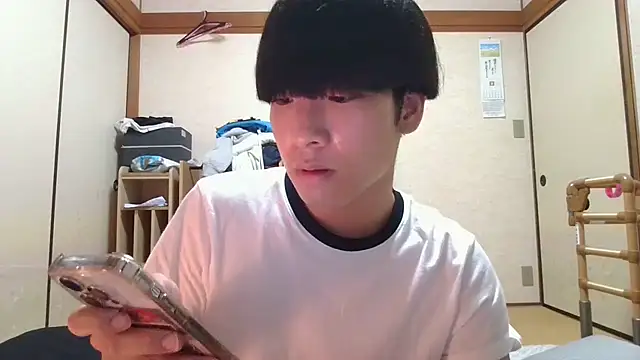 BASHIKO2006 stripchat live cam model