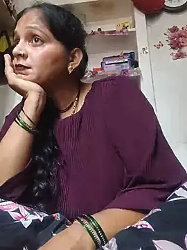 Mohni_love stripchat live cam model