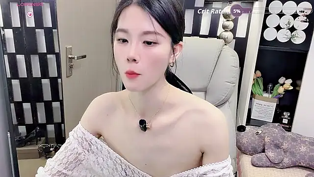Yueyue-MM stripchat live cam model