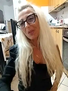 _sexyBLONDE46_ stripchat live cam model