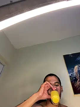 pareji-ta stripchat live cam model