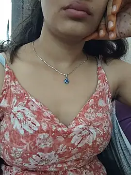 Ritika_jha01 stripchat live cam model
