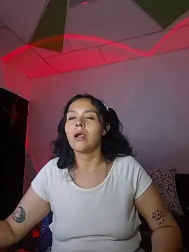 Miss_kittyX stripchat live cam model