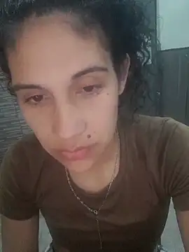 lunita2020 stripchat live cam model