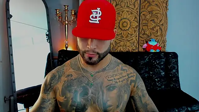 Aaron_Vega stripchat live cam model