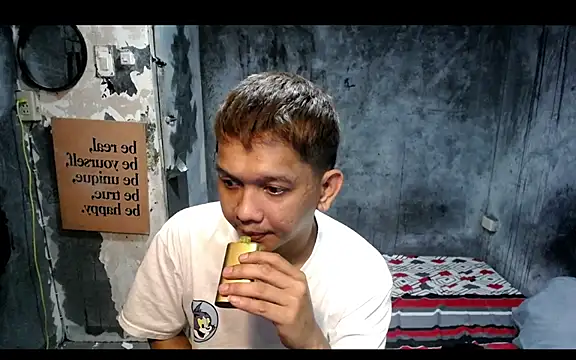 asianboi1111 stripchat live cam model