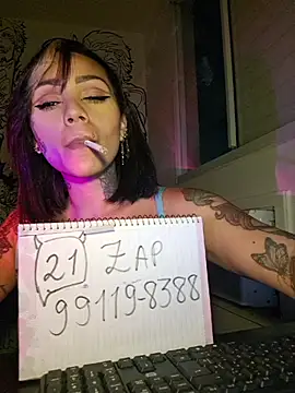 kahpoliver stripchat live cam model