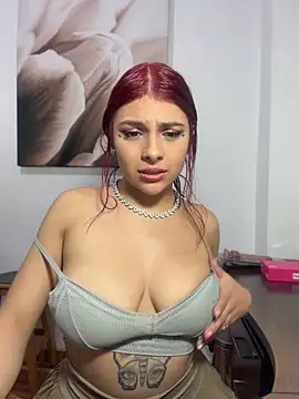 Redxitaa stripchat live cam model