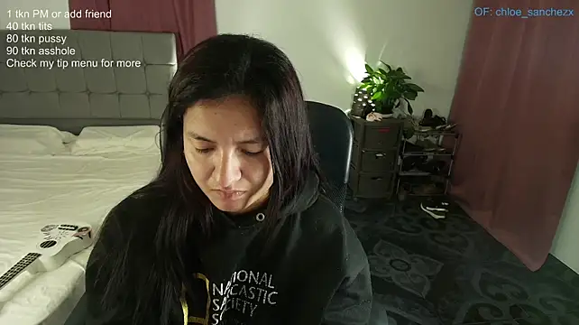 ChloeSanchezx stripchat live cam model