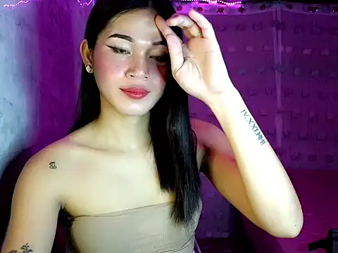 bombely_69 stripchat live cam model
