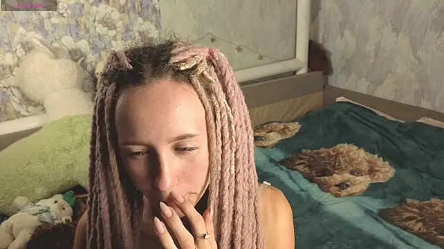 cutest_lucy stripchat live cam model