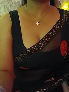 kindar-joy stripchat live cam model
