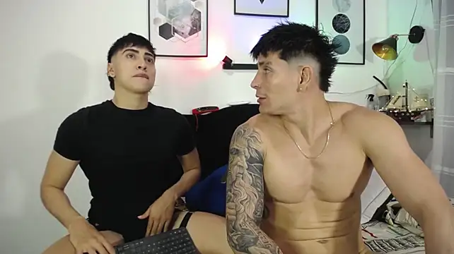 Thomas_and_lyan stripchat live cam model