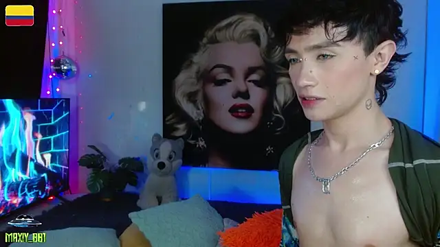 maxiy_001 stripchat live cam model