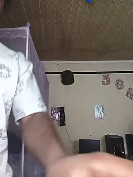 BENJAMIN0001K stripchat live cam model