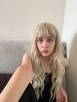 Charlotte_Pretty stripchat live cam model