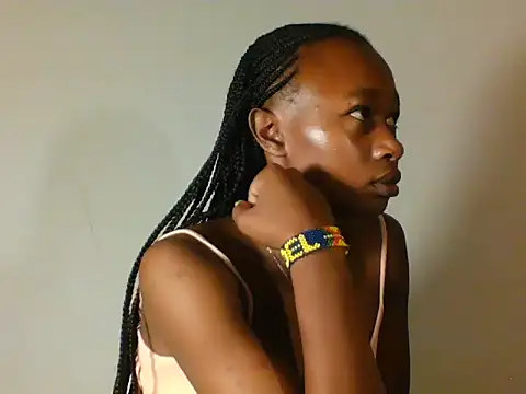 Choco_petite2 stripchat live cam model