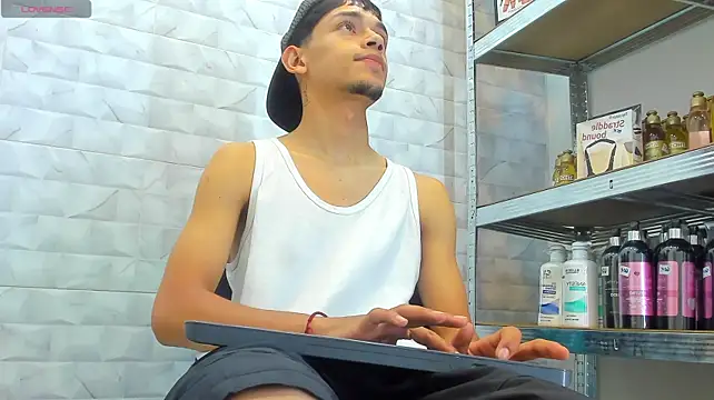 big_tentation_pedro stripchat live cam model