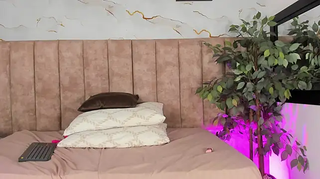 JadeBlazeh stripchat live cam model