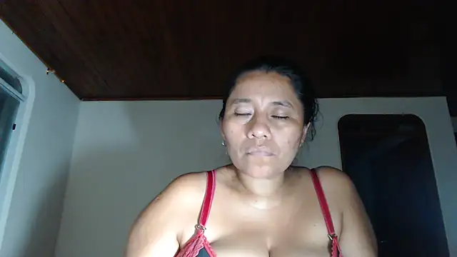 adrixxx38 stripchat live cam model