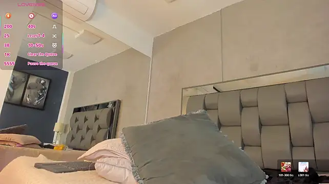 heidi_aldridge stripchat live cam model