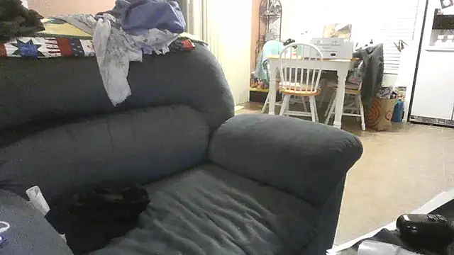 yourpersonalpeer1 stripchat live cam model