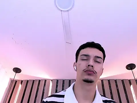 Angel_Klaus stripchat live cam model