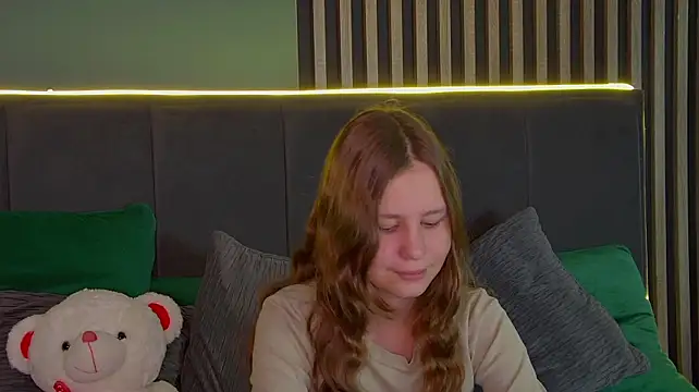 EliDarks stripchat live cam model