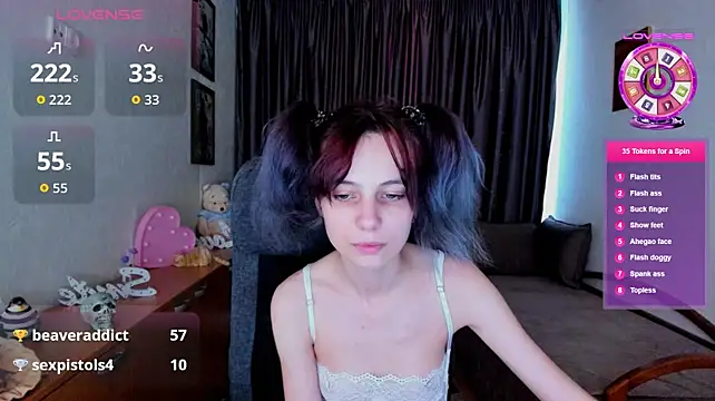 MiniLysii stripchat live cam model