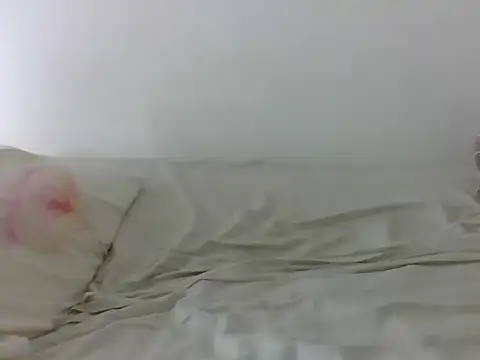 Norahleon stripchat live cam model