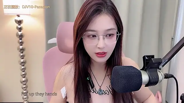 Queenqiao stripchat live cam model