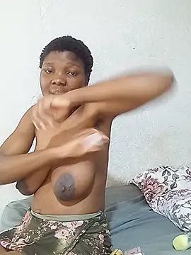 nanah904 stripchat live cam model