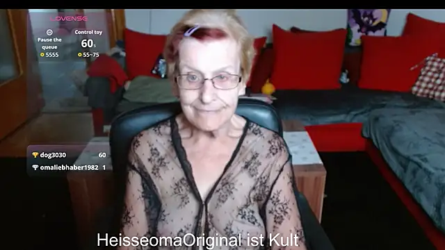 HeisseomaOriginal stripchat live cam model