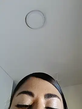 ValeNiitaLuv stripchat live cam model