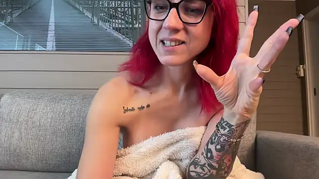 Nikky_Divine stripchat live cam model