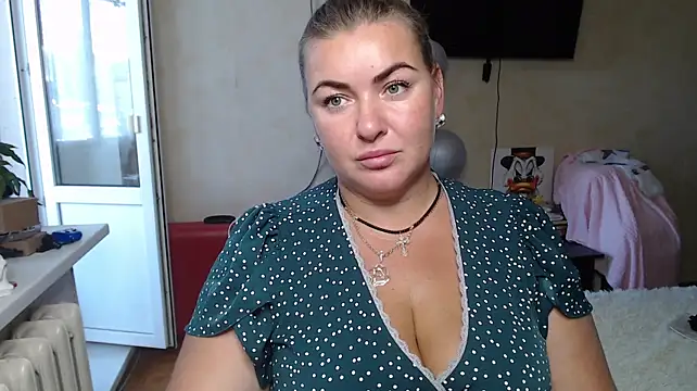 NikaSkylink stripchat live cam model
