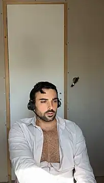 eauminerale stripchat live cam model