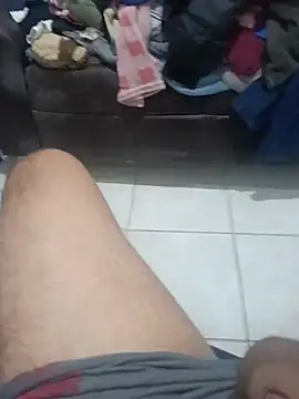 25fredo stripchat live cam model