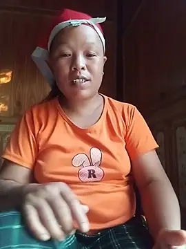 pm2002a stripchat live cam model