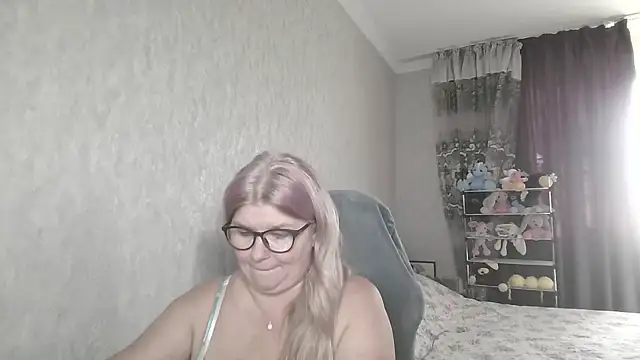 Diana_49 stripchat live cam model