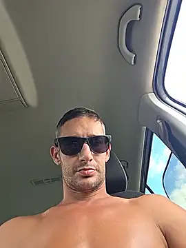 Zeefy stripchat live cam model