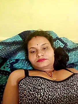 Priti_hote stripchat live cam model