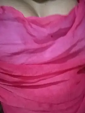 kaviyaponnu0987 stripchat live cam model
