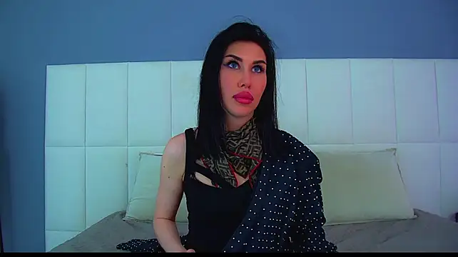 KaylaMous stripchat live cam model