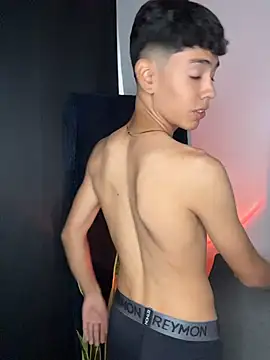 Lion_Boy18 stripchat live cam model