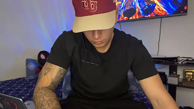 SexxxySquirterStev777 stripchat live cam model