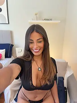 Brownfitbabyy stripchat live cam model