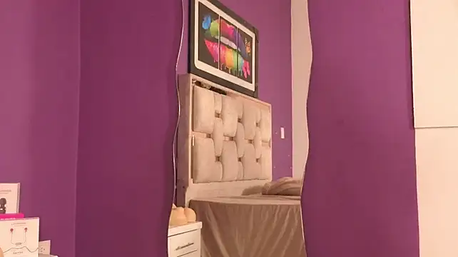 emilyy_cooperr stripchat live cam model