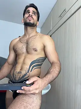 Maximiliano_ford stripchat live cam model